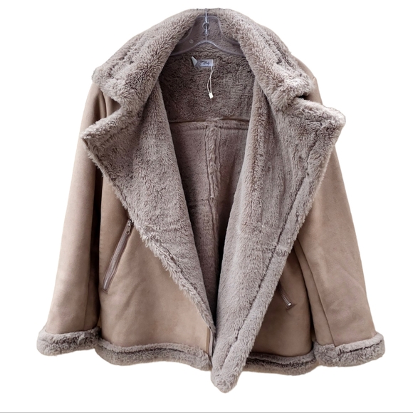 *** SOLD *** Faux Shearling Jacket Stand-up Collar Asymmetrical Zipper - Picture 4 of 11
